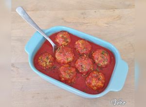 Une photo de Boulette de poulet à la tomate