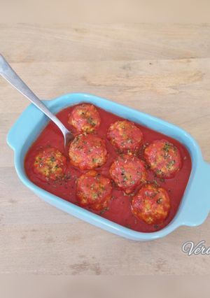 Une photo de Boulette de poulet à la tomate