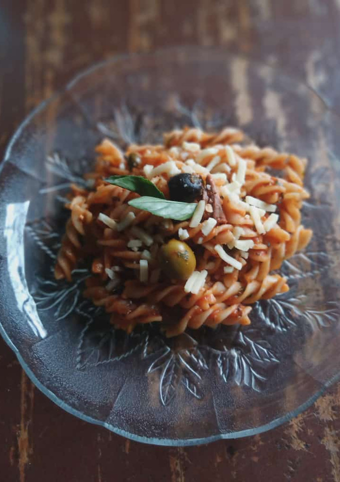 Una foto de Pasta a la puttanesca by Eu