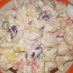 A picture of Potatoes and macaroni salad.