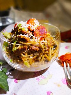Una foto de Espaguetis con Chorizo