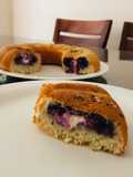Pastel Pancake relleno queso crema y arándanos