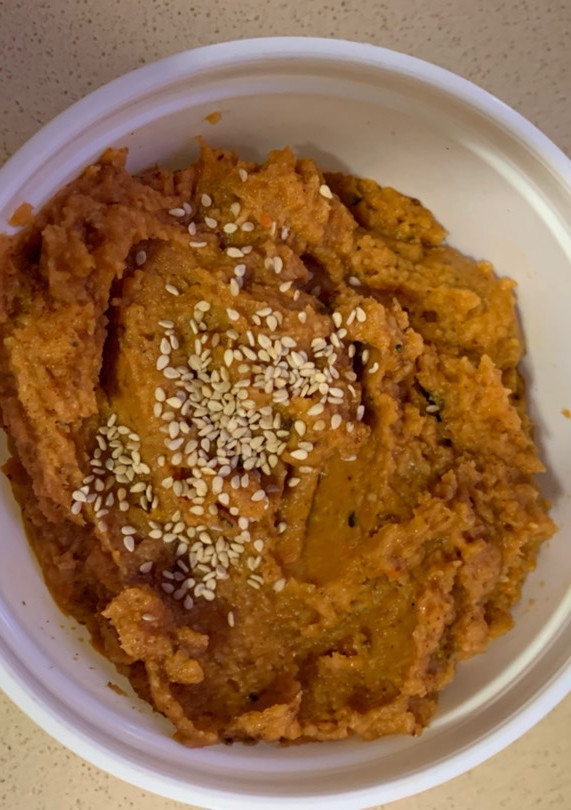 Una foto de Hummus de calabaza