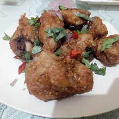 Ayam Goreng Bawang রেসিপির প্রধান ছবি