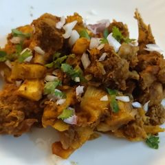 A picture of Kappa biriyani or tapioca biriyani.