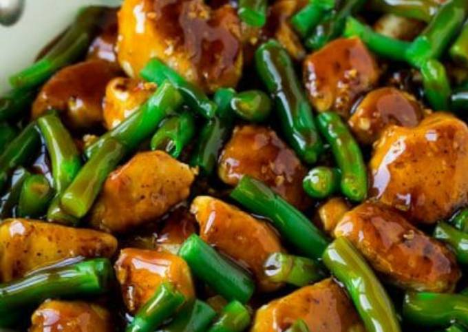 Step-by-Step Guide to Prepare Super Quick Homemade Stirfried chicken with greenbeans
