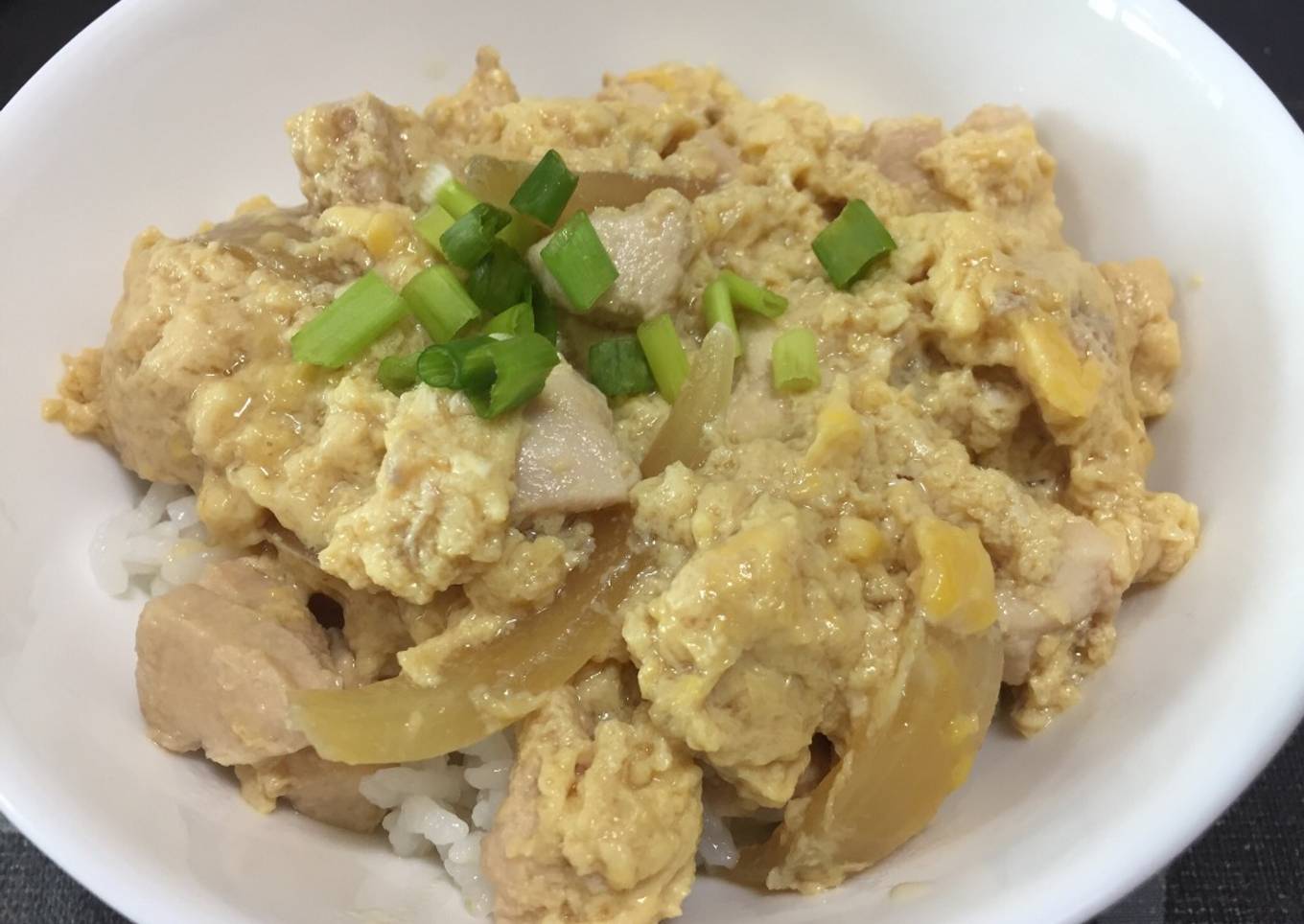 Japanese wako don (chicken and egg over rice)