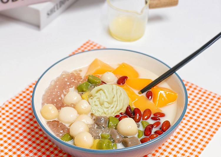 mango-pudding-with-sago-pearl-dessert-ball