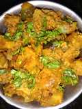 Dry brinjal and potatoes curry