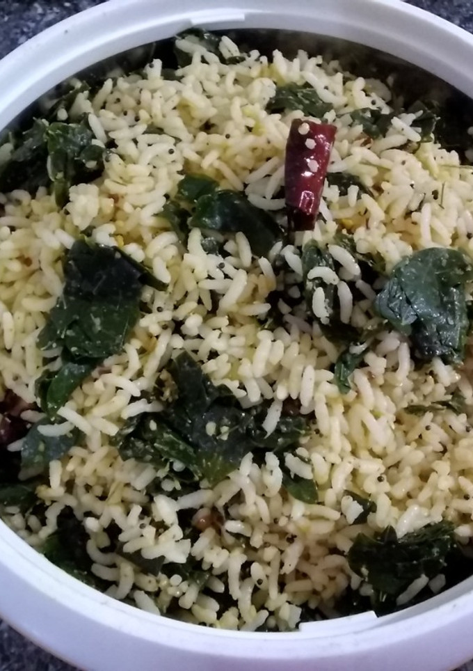 முருங்கைக்கீரை எள்ளு சாதம் செய்முறை முக்கிய புகைப்படம்