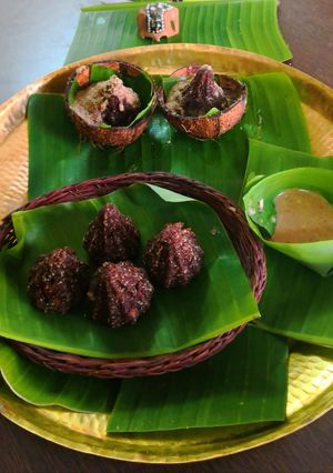 A picture of BLACK RICE DUMPLINGS /CHAKHAO DUMPLINGS.