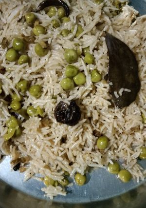 लहसूनी पुलाव (Lahsuni pulao recipe in hindi) रेसिपी मुख्य फोटो
