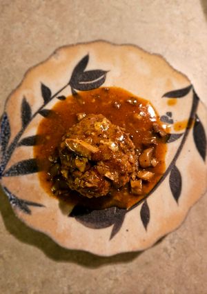 A picture of Salisbury Steak.