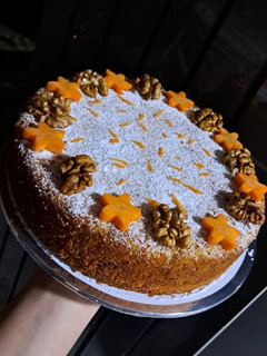 عکسی از دستور کیک هویج و گردو