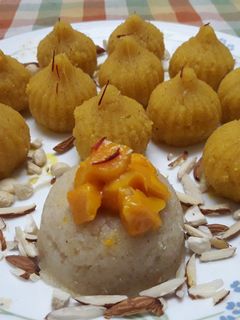 मॅंगो शिरा मोदक रेसिपी चे मुख्य फोटो 