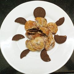 A picture of Deep Fried Oreo Biscuit.