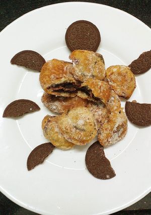 A picture of Deep Fried Oreo Biscuit.