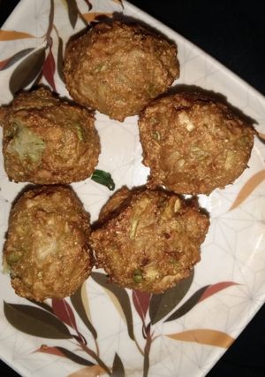 लौकी के पकौड़े (lauki ke pakode recipe in Hindi) रेसिपी मुख्य फोटो
