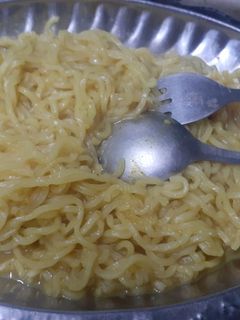 मसाला मैगी (masala maggi recipe in Hindi) रेसिपी मुख्य फोटो