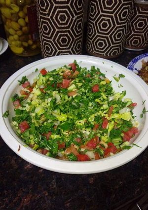 صورة لوصفة سلطه بالفلفل والبقدونس