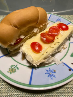 Una foto de Sándwich fácil y fresquito 🍃