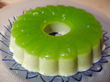Puding busa matcha latte 3 lapis