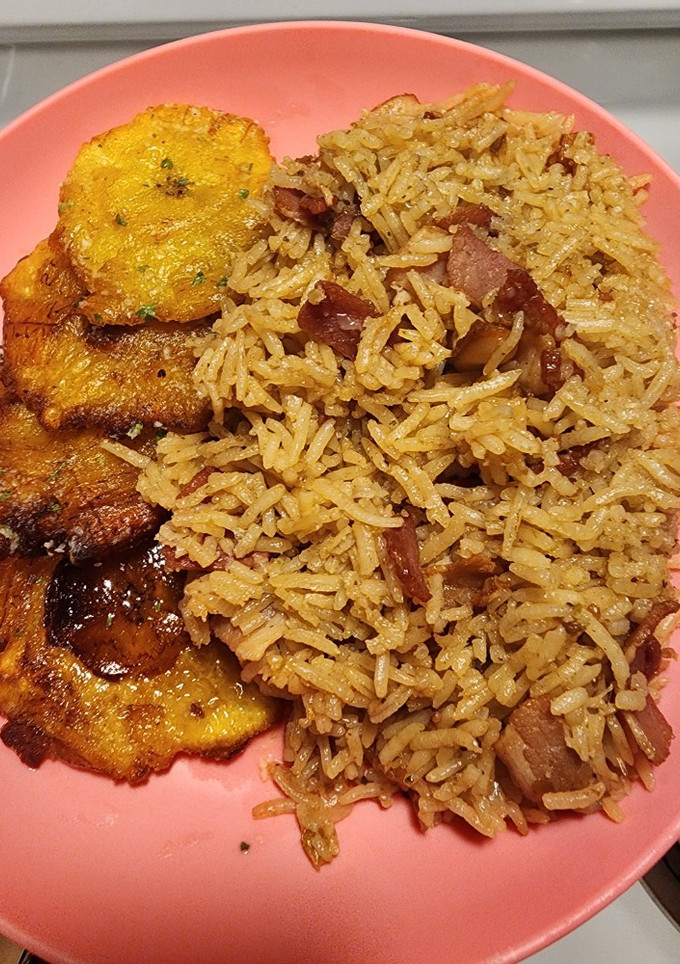 Una foto de Arroz con Bacon y otras cositas