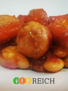 Una foto de Albóndigas de pollo con chistorra y judiones