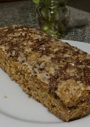Una foto de Budín de avena, harina integral, banana y naranja🤤