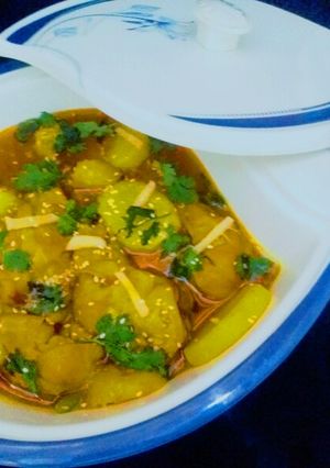 A picture of Salan.