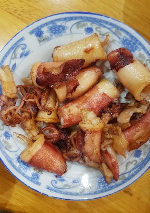 Hình của món Mực chiên mắm.