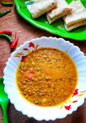 গ্রীন মুগ ডালের কারি (green moong dal curry recipe in Bengali) রেসিপির প্রধান ছবি