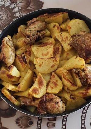 صورة لوصفة صينية بطاطس وجاج محمر 😋😋🌹🌹