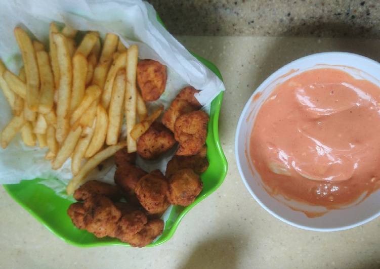 صدور الدجاج المقرمشه🐔 وشوربة 🍄 🌽 وصوص الكوكتيل