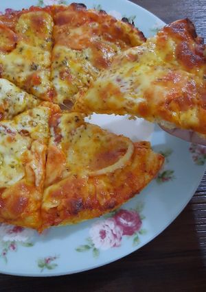 Foto resep Pizza sosis mozarella empuk