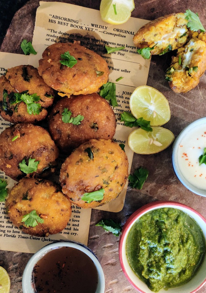 A picture of Cheesy aloo tikki.