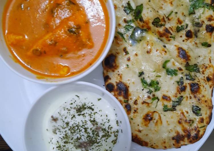 Shahi Paneer With Butter Naan