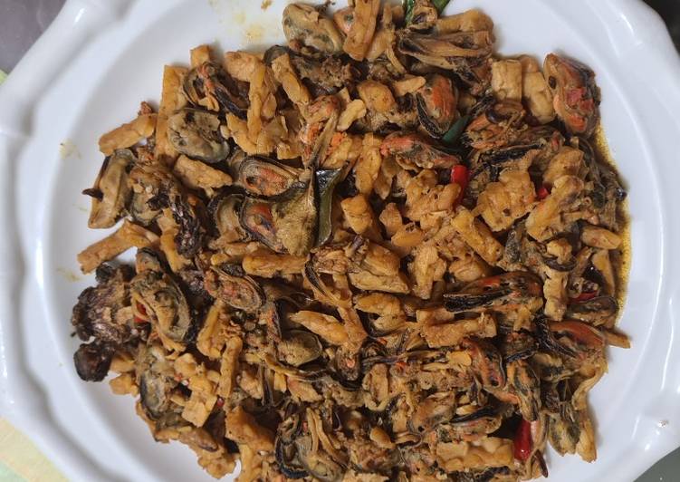 Oseng kerang-tempe saus tiram