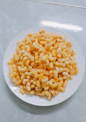 Hình của món Nui chiên bơ tỏi.