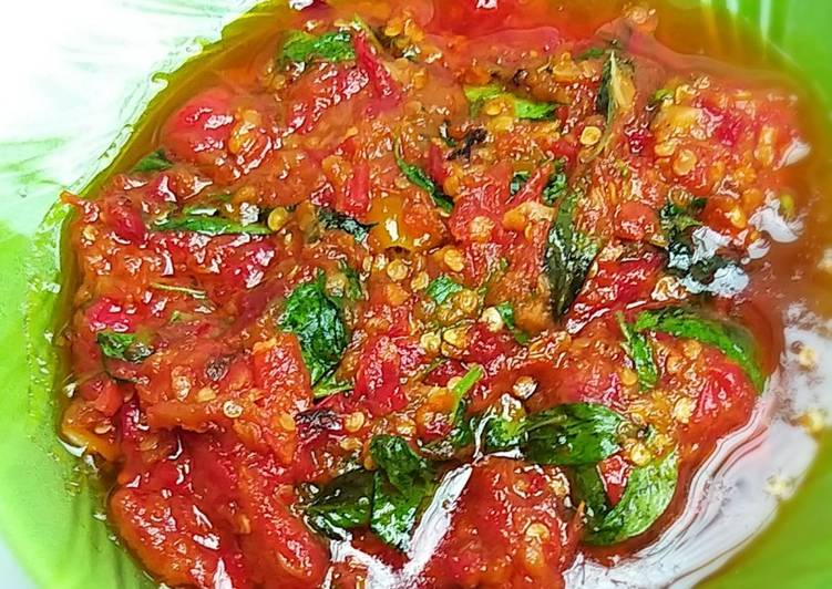 Bagaimana Membuat Sambal uleg becek kemangi, Enak Banget