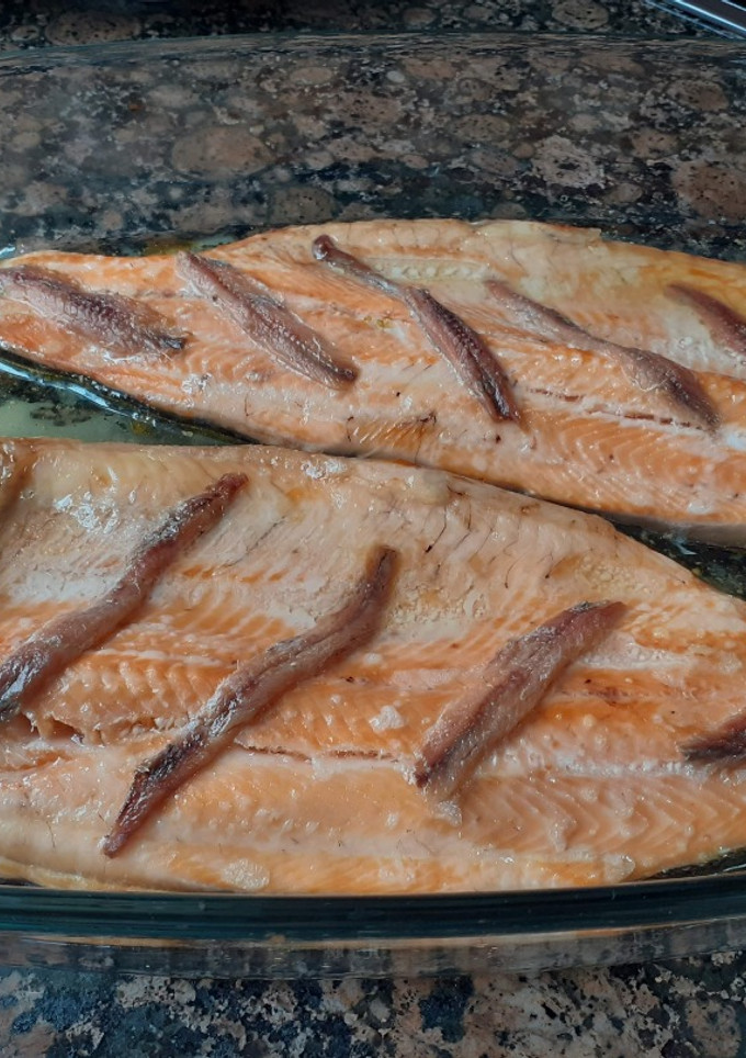 Una foto de Trucha asalmonada en el horno