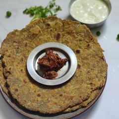 A picture of Multigrain peas paratha.