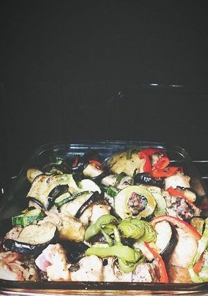 Una foto de ✨Pollo al horno y vegetales✨