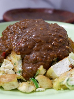 Foto resep Tahu tek/tahu telur/tahu lontong ala ala pak jayen surabaya