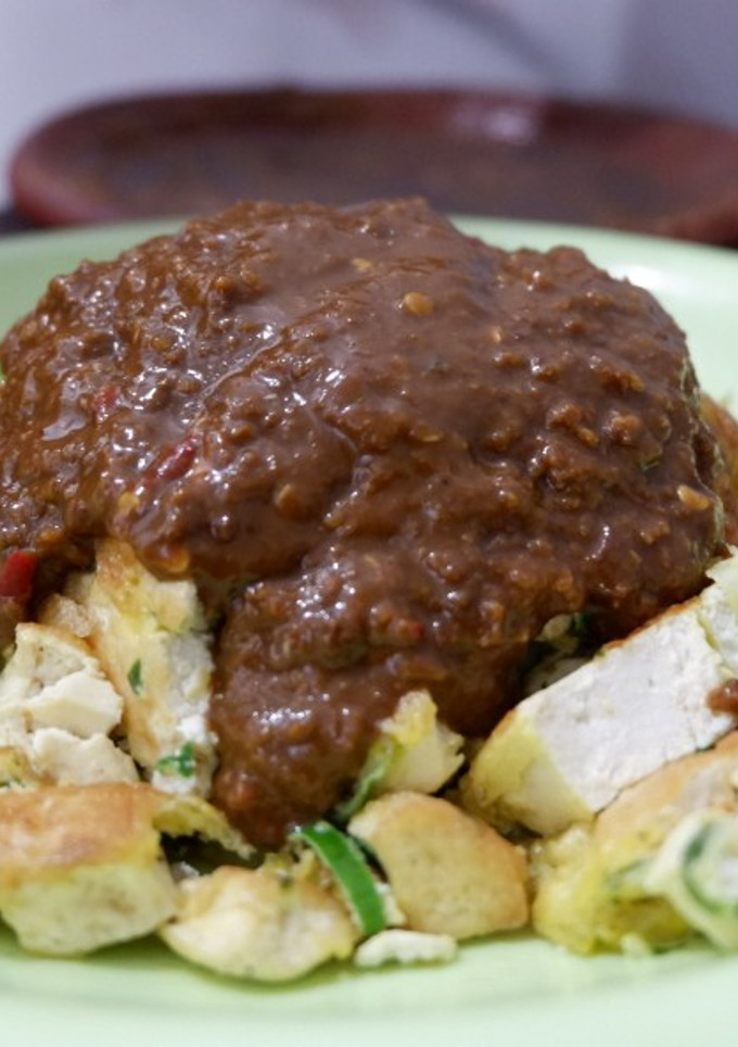 Foto resep Tahu tek/tahu telur/tahu lontong ala ala pak jayen surabaya