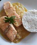 Salmón en salsa de espumoso y mostaza a la antigua
