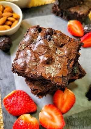 A picture of Fudge brownies.