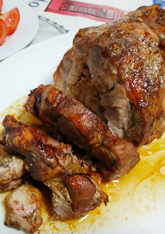Una foto de Aguja de cerdo rellena de queso roquefort y jamón cocido