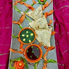 Papad Chinese cheese Samosa A picture of Papad Chinese cheese Samosa.
