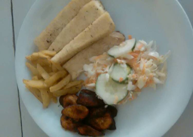 Fried yam,irish and plantain with coleslaw